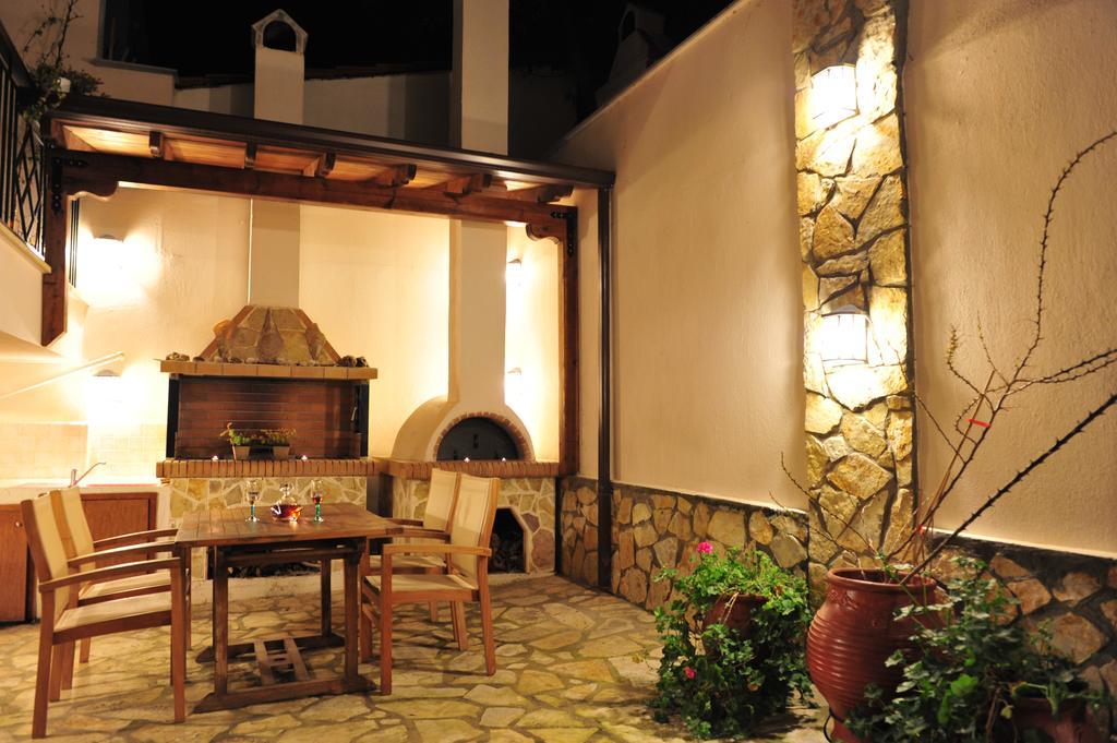 Pansion Evi Apartman Amulianí Kültér fotó
