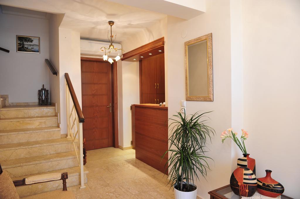 Pansion Evi Apartman Amulianí Kültér fotó