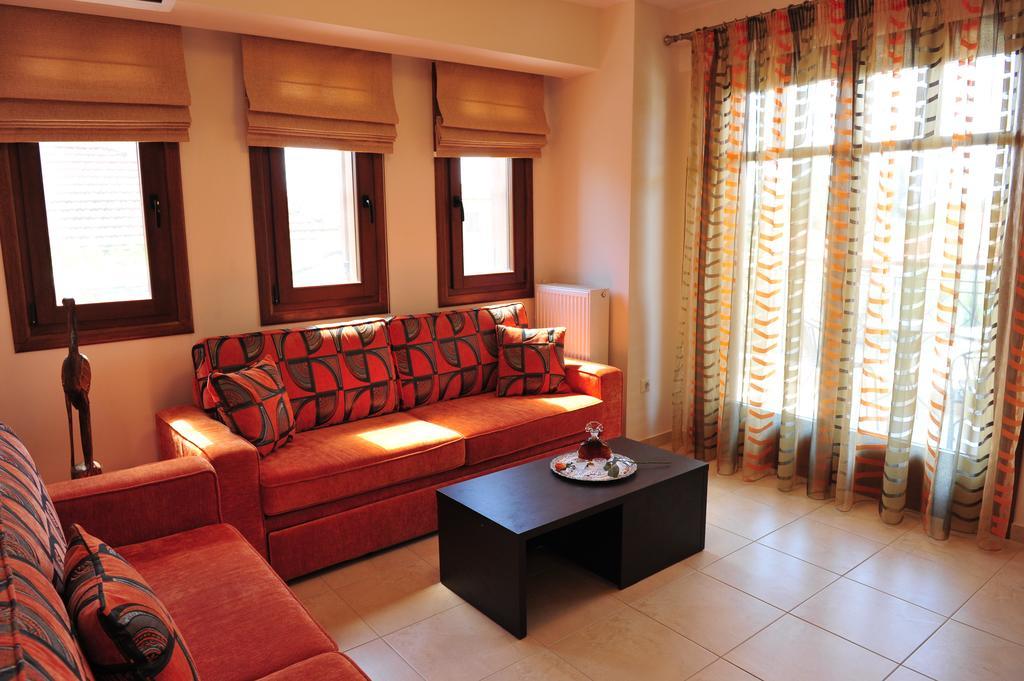 Pansion Evi Apartman Amulianí Szoba fotó